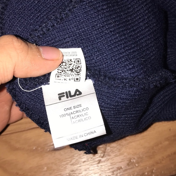 NWT FILA BEANIE - Picture 5 of 5